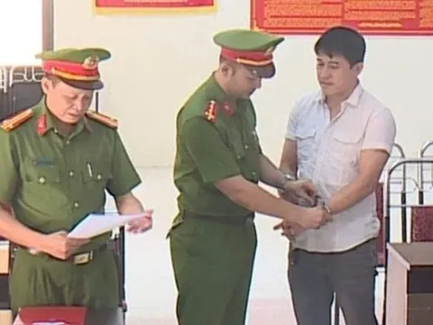 Thanh Hóa: Bắt cán bộ địa chính phường vì làm giả giấy phép xây dựng