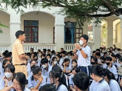 Long An: Xây dựng văn hóa giao thông từ trường học