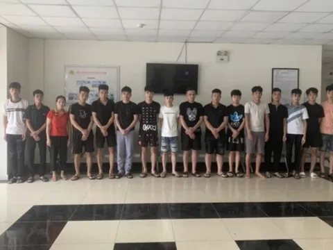 Bắt 15 đối tượng giả danh thầy tu để bán thuốc tự chế