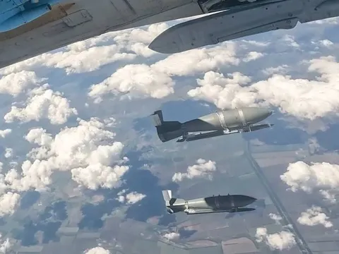 Nga tấn công bom hạng nặng, tiếng nổ vang rền tại nhiều nơi ở Ukraine