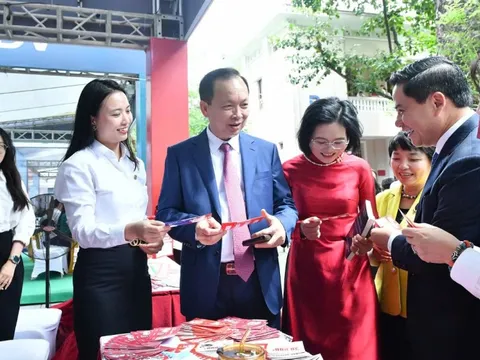 Giúp sinh viên sử dụng ‘đồng tiền thông thái’
