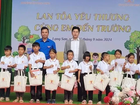 Trao hơn 700 suất học bổng và quà cho trẻ em khó khăn tại tỉnh Lạng Sơn