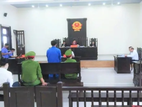 Lĩnh án tù vì giả chữ ký Trưởng Công an chiếm đoạt hơn nửa tỷ đồng