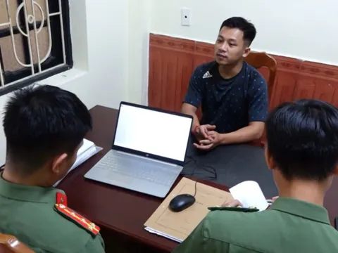 Khen thưởng lực lượng triệt phá thành công chuyên án lừa đảo trên không gian mạng