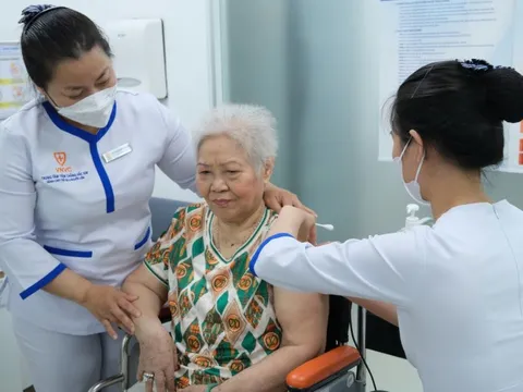 Triển khai tiêm vaccine Zona tại Việt Nam