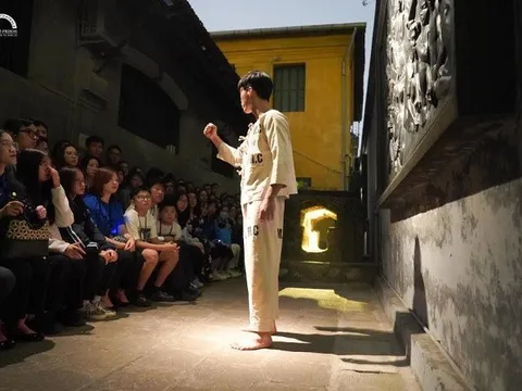 Bài 2: Những thách thức phát triển nguồn lực văn hóa trong xây dựng và phát triển Thủ đô