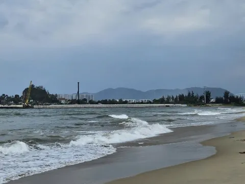 Đà Nẵng: Dự án du lịch sinh thái lấn biển thu hẹp cửa sông Cu Đê