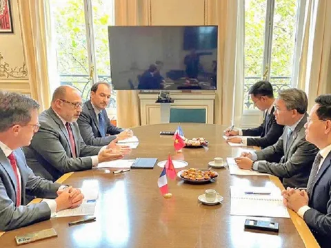 Bộ trưởng Bộ Tư pháp Nguyễn Hải Ninh làm việc với Hội đồng Công chứng tối cao Pháp