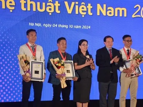 Trao giải Cuộc thi và Triển lãm Ảnh nghệ thuật Việt Nam năm 2024