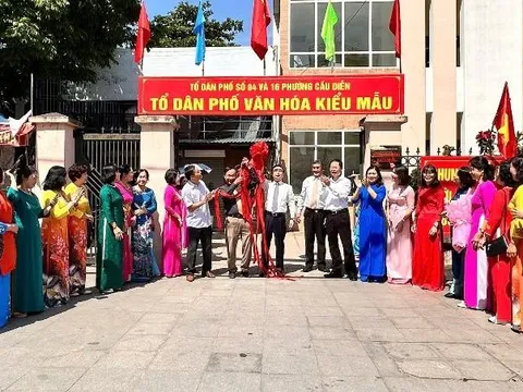 Phụ nữ làm nòng cốt, toàn thể nhân dân cùng vào cuộc