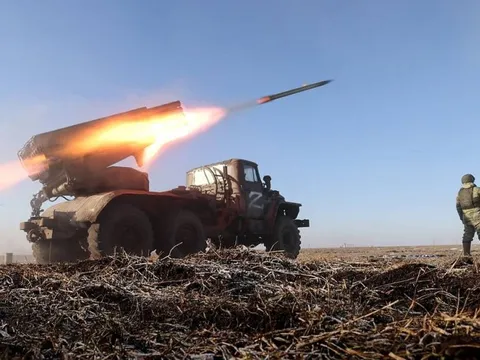 Lực lượng Kiev tiến hành thêm nhiều cuộc tấn công ở Kursk