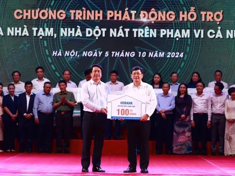 HDBank đóng góp 100 tỷ đồng, hưởng ứng đợt cao điểm 450 ngày đêm xóa nhà tạm, nhà dột nát trên cả nước