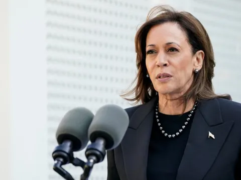Hé lộ về khẩu súng mà ứng cử viên Tổng thống Mỹ Kamala Harris sở hữu