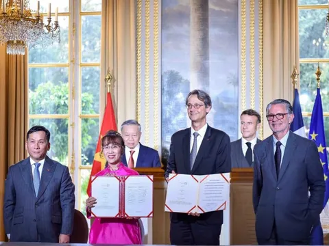 Vietjet và CFM International ký kết đặt hàng hơn 400 động cơ LEAP-1B