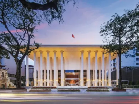 Nhà hát Hồ Gươm-Tuyệt tác nghệ thuật giữa lòng Thủ đô