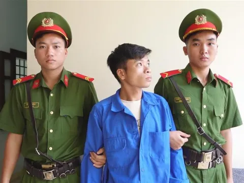 Bắt đối tượng ném "bom xăng" vào các trụ ATM do bị ngân hàng đòi nợ