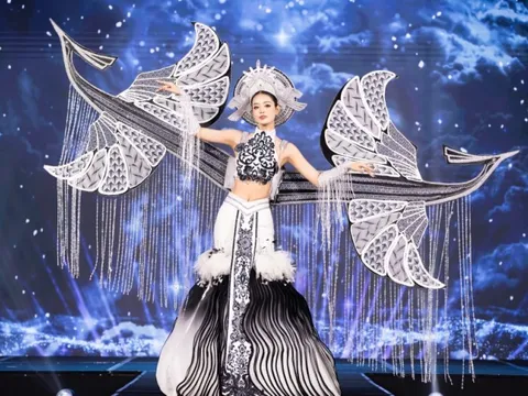 Á hậu Bùi Khánh Linh là đại diện tiếp theo của Việt Nam tại Hoa hậu Liên lục địa