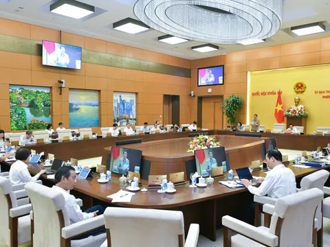 Thường vụ Quốc hội cho ý kiến dự án 'một luật sửa 7 luật'