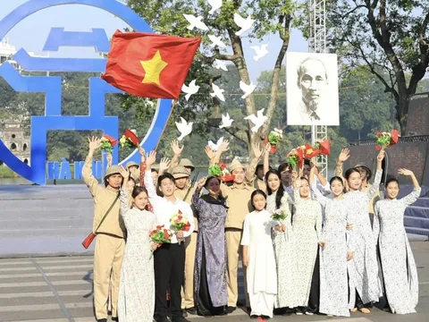 Sau 70 năm Giải phóng Thủ đô: Hà Nội vững vàng để phát triển