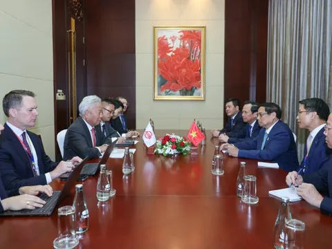 Thủ tướng Phạm Minh Chính đề nghị các ngân hàng quốc tế hỗ trợ vốn các dự án hạ tầng trọng điểm