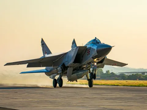 Rộ tin Nga triển khai tiêm kích đánh chặn siêu thanh MiG-31K tới Belarus