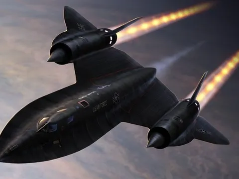 “Hắc điểu” SR-71 Blackbird: Tốc độ làm nên huyền thoại