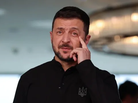 Ông Zelensky bắt đầu công du châu Âu khi Ukraine đối mặt với những ngày tháng khó khăn