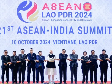 Thủ tướng Phạm Minh Chính đề nghị mở rộng hợp tác với Ấn Độ về công nghệ lõi, chip bán dẫn