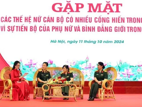 Bộ Quốc phòng gặp mặt các thế hệ nữ cán bộ có nhiều cống hiến trong công tác phụ nữ