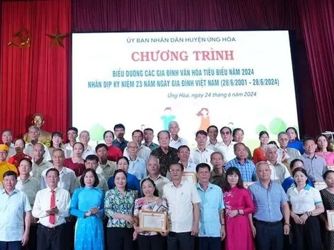 Tiêu chuẩn xét tặng danh hiệu văn hóa cần cụ thế, phù hợp với thực tiễn