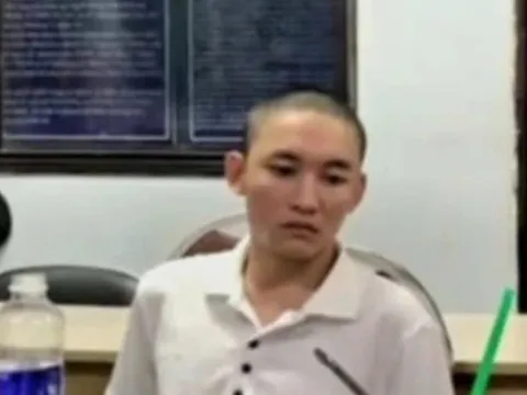 Đối tượng trốn truy nã bị "tóm gọn" khi đang ở khách sạn cùng bạn gái