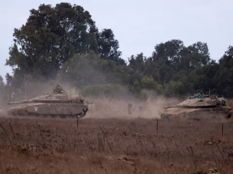 Israel gỡ mìn quanh Golan, đưa ra dấu hiệu mở rộng chiến tuyến nhằm vào Hezbollah