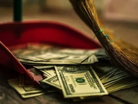 Lại nói chuyện lãng phí