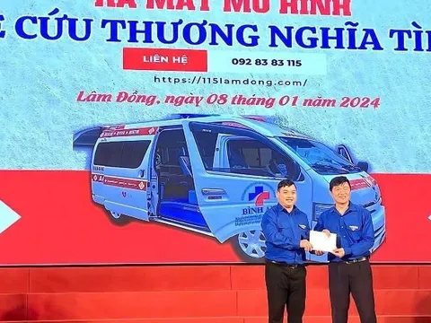 Từ chàng trai bán rau ở chợ đêm đến ông chủ chuỗi cửa hàng rau sạch đam mê làm thiện nguyện