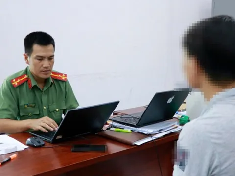 Mời xem phim online được trả phí, người đàn ông bị "thổi bay" hơn tỷ đồng