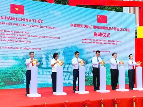 Vận hành chính thức Khu cảnh quan thác Bản Giốc (Việt Nam) - Đức Thiên (Trung Quốc)