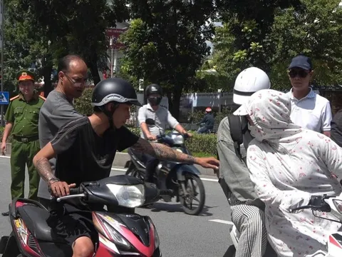 Gần 8 giờ truy bắt kẻ cướp tài sản người đi đường ở Huế