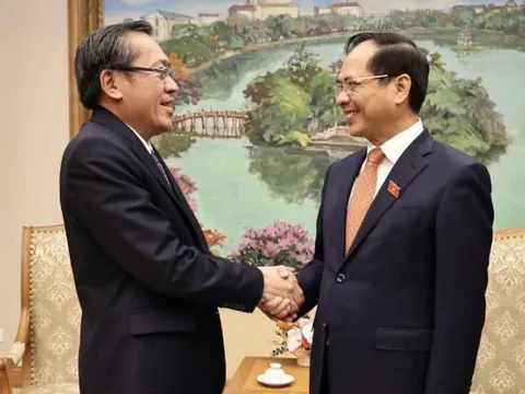 Năng lượng và mỏ là trụ cột hợp tác kinh tế Việt Nam-Lào