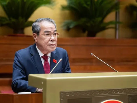 Gần 3 năm chưa có hướng dẫn xác định "người lao động có thu nhập thấp"