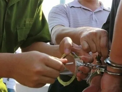 Bắt người phụ nữ “môi giới” nạn nhân để công an rởm… lừa đảo