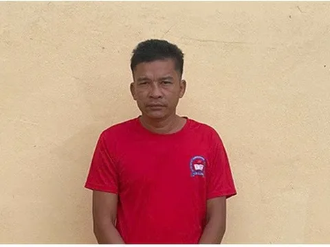 Bắt đối tượng trốn nã khi đang ở trên xe khách