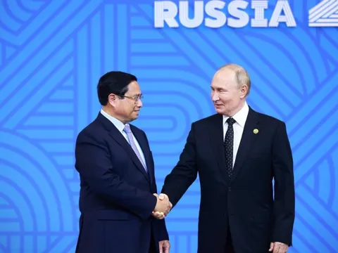 Thủ tướng Phạm Minh Chính tiếp xúc lãnh đạo nhiều nước bên lề Hội nghị BRICS mở rộng