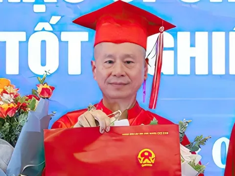 Đang tiến hành huỷ bằng, kết quả học tập của ông Vương Tấn Việt tại các trường ĐH