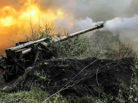 Phòng không Ukraine suy yếu, cơ hội cho UAV Nga