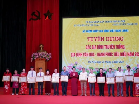 Tổ chức tuyên dương Gia đình văn hóa Thủ đô tiêu biểu năm 2024