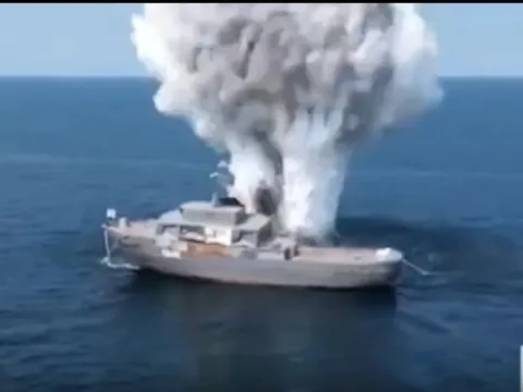 Nhóm Houthis trình làng drone ngư lôi “Ngày tận thế”, hình ảnh gây bất ngờ