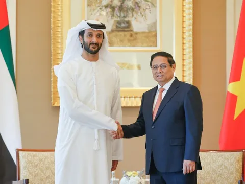 Thủ tướng hoan nghênh UAE tổ chức hội nghị đầu tư lớn tại Việt Nam
