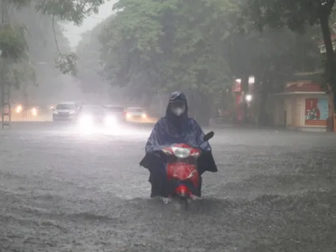 Sau chuỗi ngày mưa to, miền Bắc lại đón 2 đợt không khí lạnh "lạ thường"