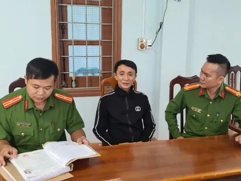 Đối tượng truy nã sau hơn 10 năm lẩn trốn ra công an đầu thú