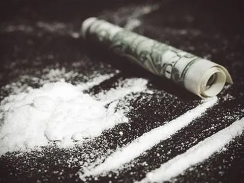 Nhân viên quán karaoke bị tử vong do sốc ma túy có trong bia